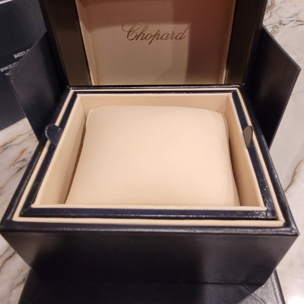 Chopard Happy Diamonds Watch - Picture 9 of 10